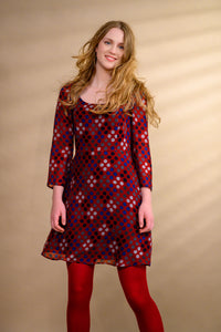 Robe en laine bourgogne à motifs