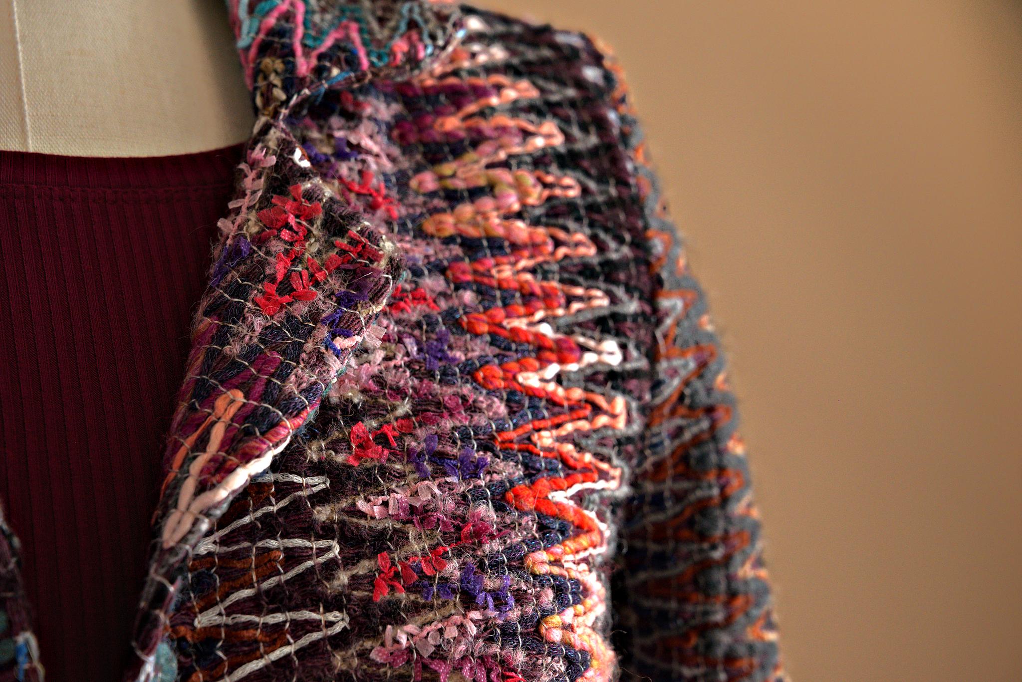 Veston laine multicolore effet dentelle