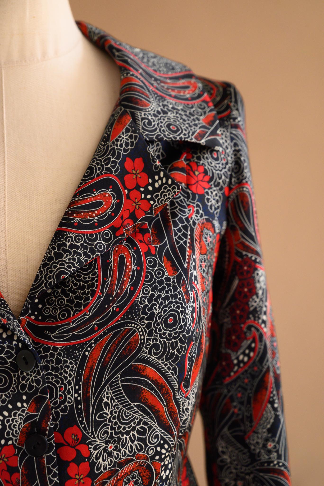 Chemisier satin paisley rouge