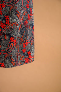 Robe satin paisley rouge