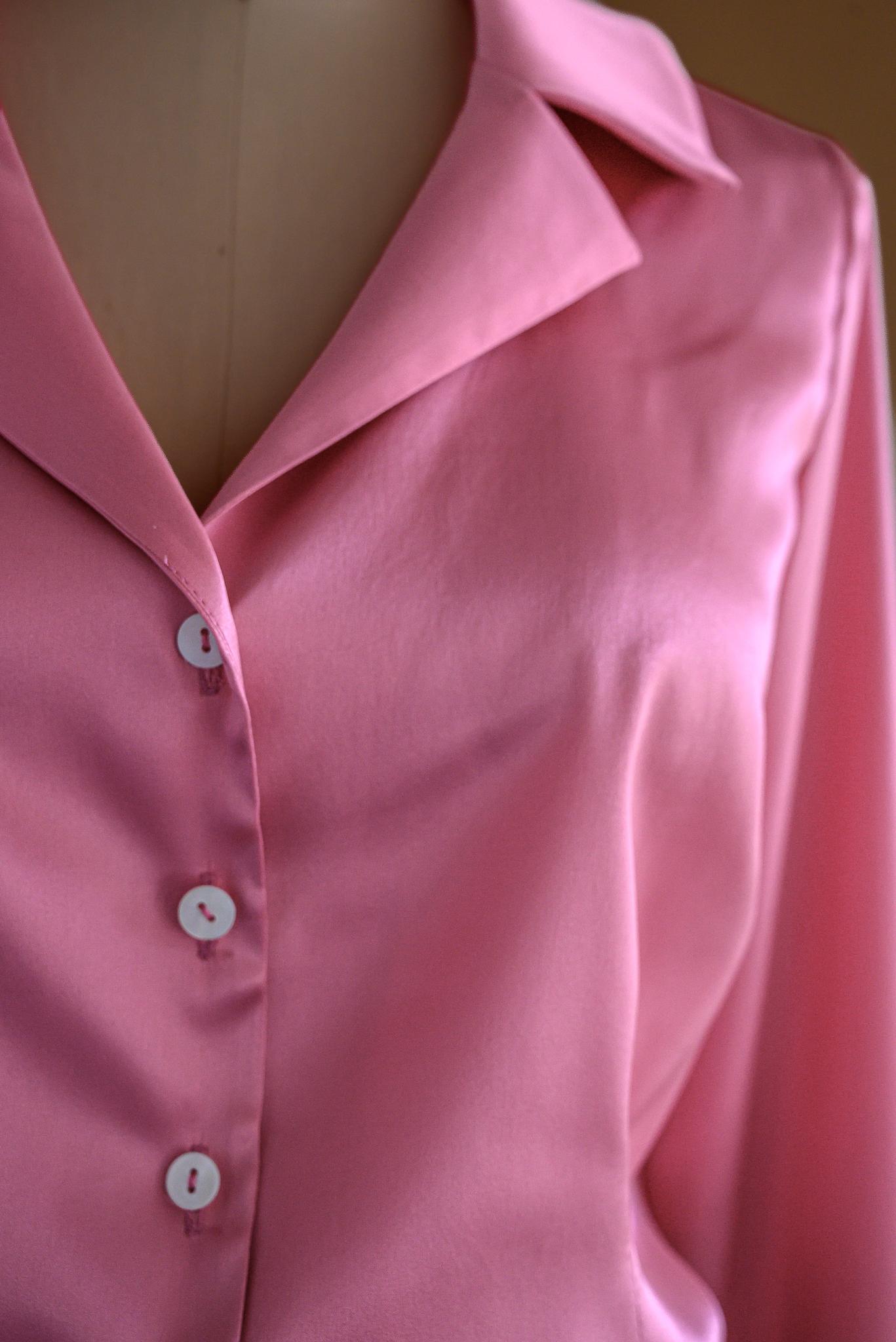 Chemisier charmeuse de soie rose