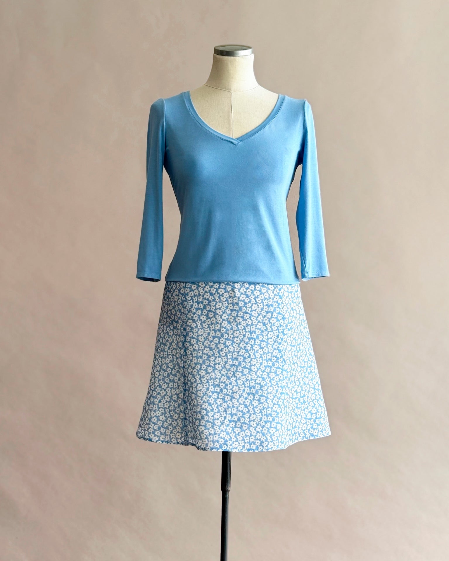 Jupe en lin bleu 4214 - Atelier Boutique Isabelle Elie