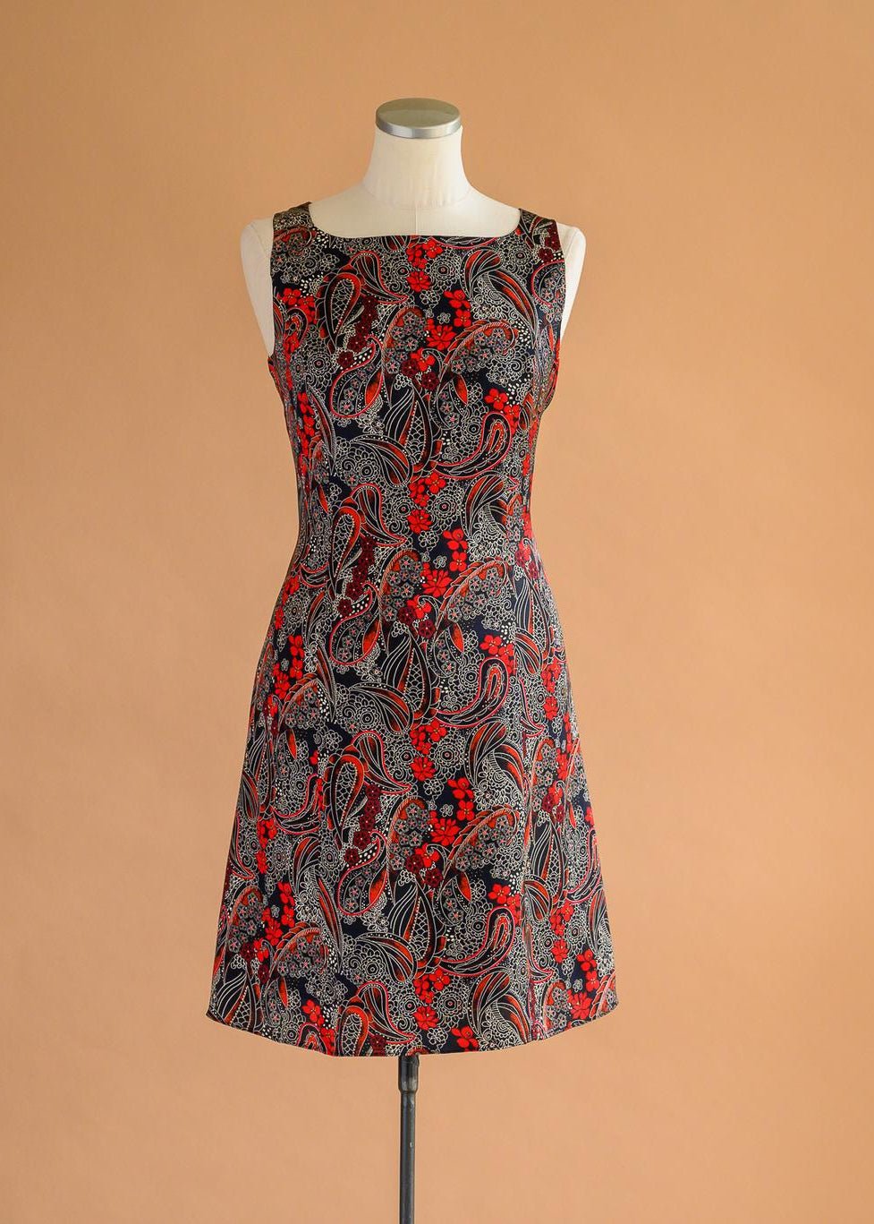 Robe satin paisley rouge - Atelier Boutique Isabelle Elie