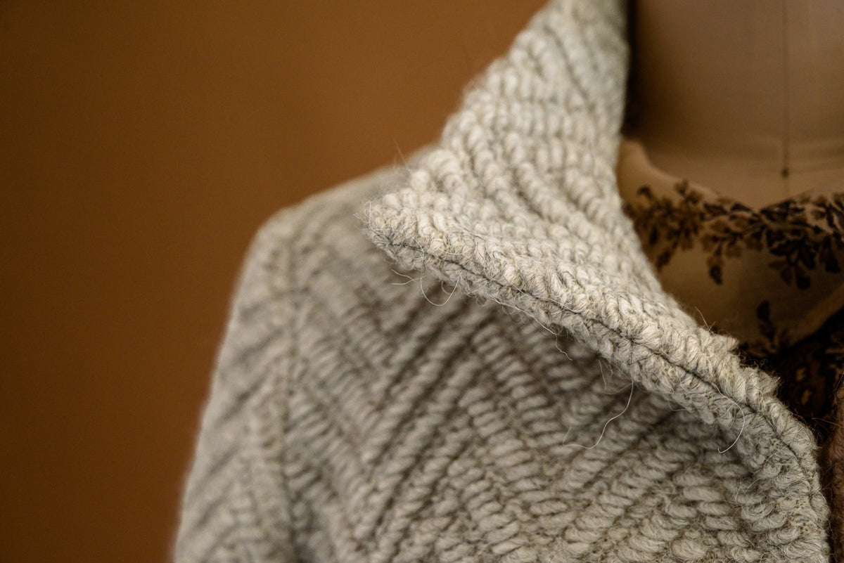 Veste tricot chevrons - Atelier Boutique Isabelle Elie